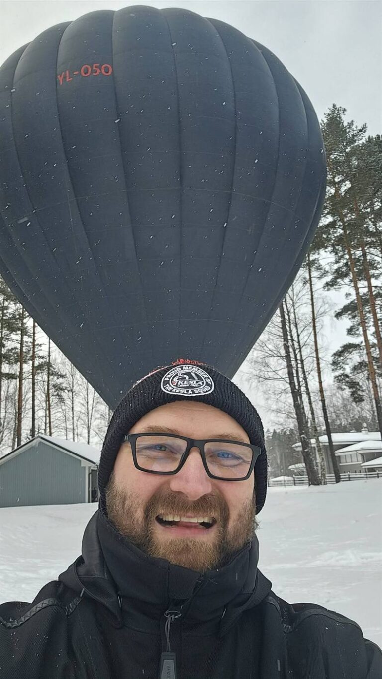 Edgars pie melnā balona ziemā